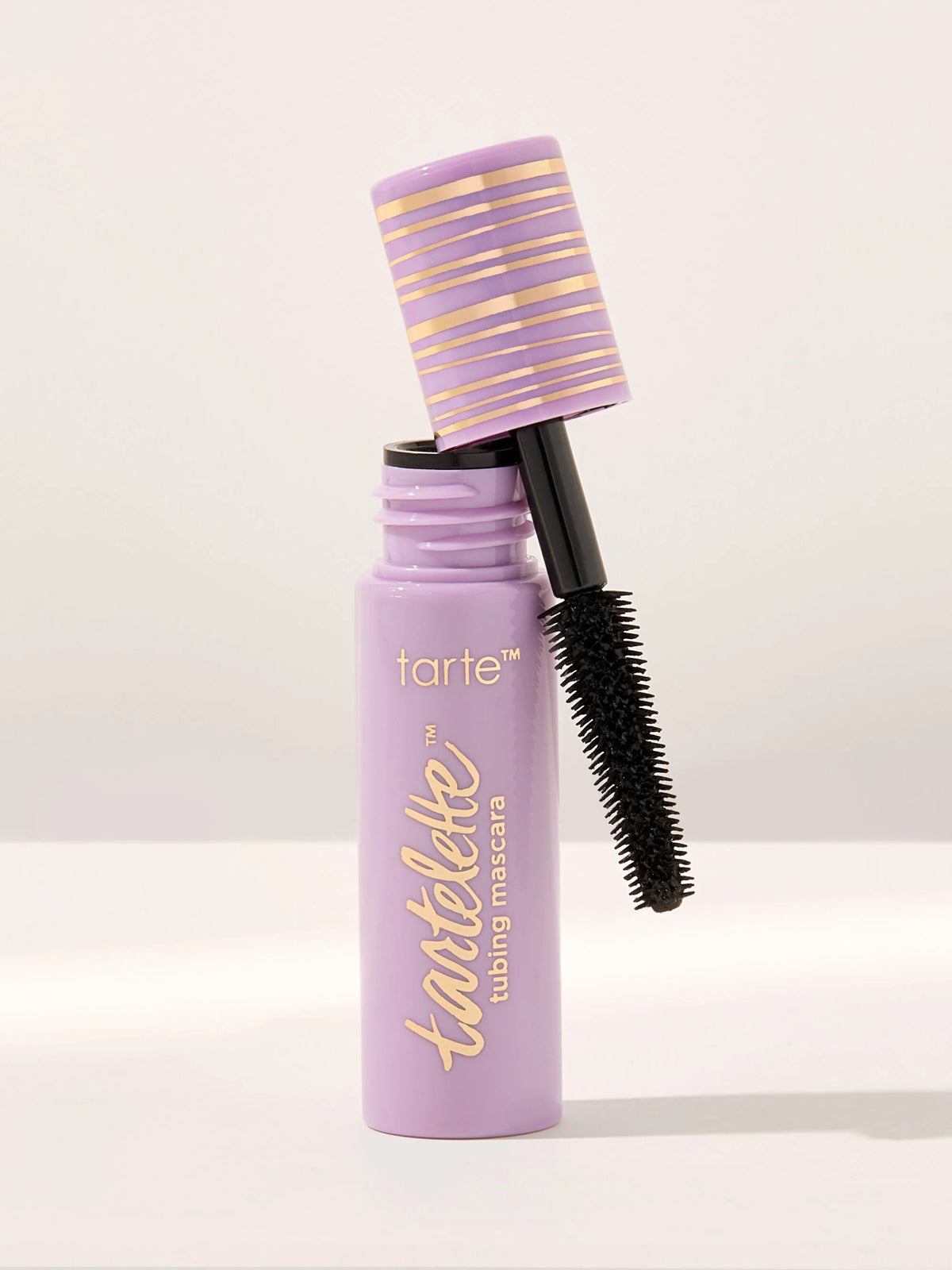 Sephora Favorites 
Gleamy Dreamy Makeup and Skincare Value Set