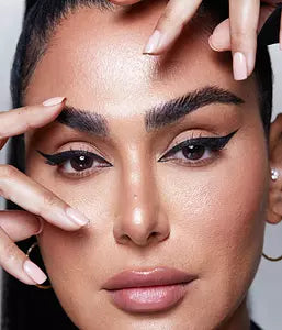 HUDA BEAUTY Life Liner Quick 'N Easy Liquid Eyeliner Mini